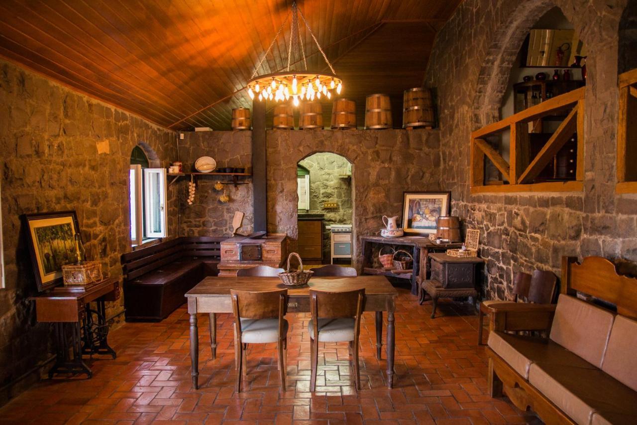 Casa De Pedra Mena Kaho Villa Bento Gonçalves Exteriör bild